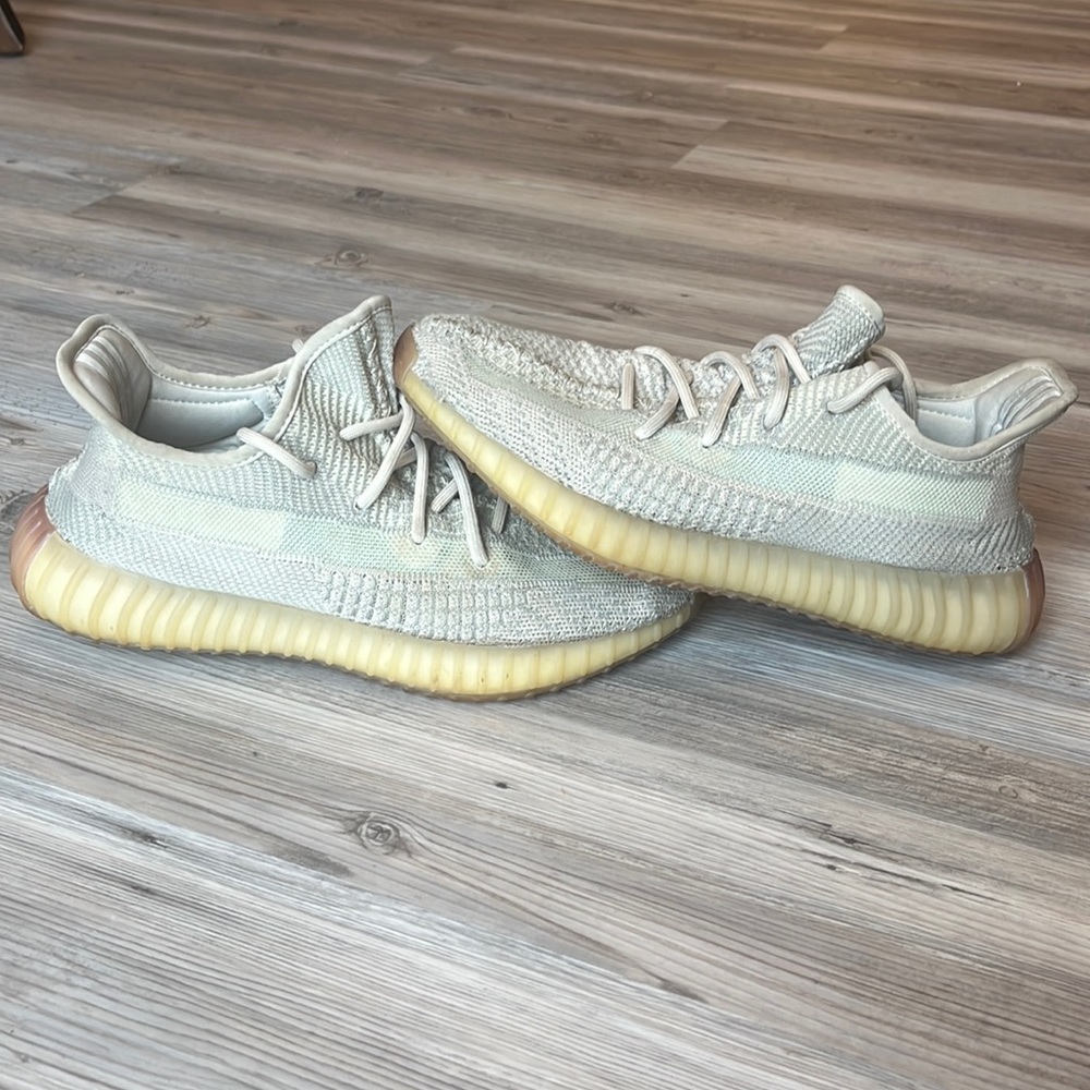 Yeezy 350 citrin non reflective